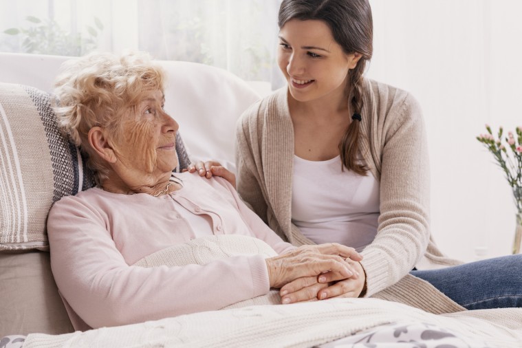 Consejos para el cuidado de los ancianos en casa